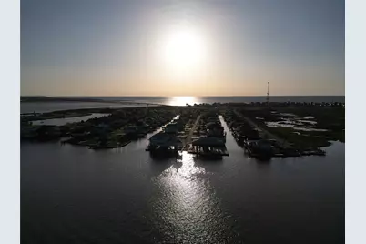 13111 Buccaneer Parkway, Freeport, TX 77541 - Photo 37