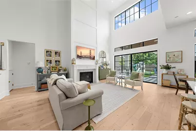 215 W 34th Street, Houston, TX 77018 - Photo 5