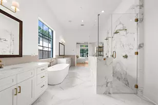 215 W 34th St, Houston, TX 77018 - Photo 33