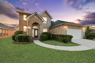 13719 Hartford Ct, Sugar Land, TX 77498 - Photo 1