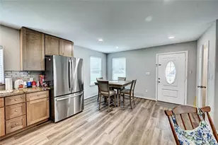 268 Sunrise Dr, Livingston, TX 77351 - Photo 11
