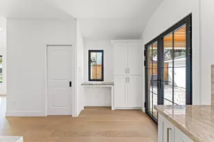 4010 Norfolk St, Houston, TX 77027 - Photo 7