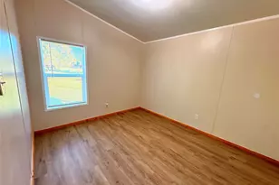 1811 Burnett St, Baytown, TX 77520 - Photo 9