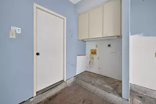 360 Wilcrest Dr, Houston, TX 77042 - Photo 47