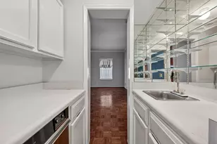 360 Wilcrest Dr, Houston, TX 77042 - Photo 17