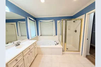 204 Hillcrest Drive, Alvin, TX 77511 - Photo 7