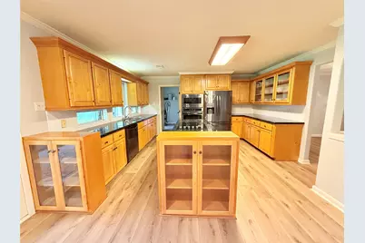 204 Hillcrest Drive, Alvin, TX 77511 - Photo 5