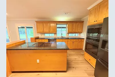 204 Hillcrest Drive, Alvin, TX 77511 - Photo 15