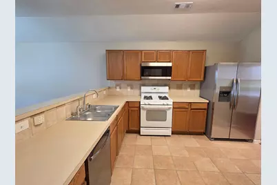 4702 Pin Oak Creek Lane, Kingwood, TX 77345 - Photo 9