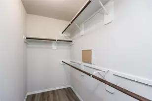 12719 Silver Memorial Rd, Houston, TX 77014 - Photo 9