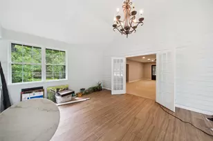 13373 Southshore Dr, Conroe, TX 77304 - Photo 9