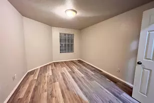 10661 Braes Bend Dr, Houston, TX 77071 - Photo 11
