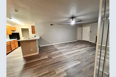 10661 Braes Bend Drive, Houston, TX 77071 - Photo 9