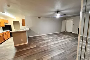 10661 Braes Bend Dr, Houston, TX 77071 - Photo 9