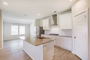 12534 Newport Arch Ln, Houston, TX 77047 - Photo 11