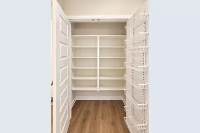 8114 Alpine Bearberry Drive, Houston, TX 77016 - Photo 7