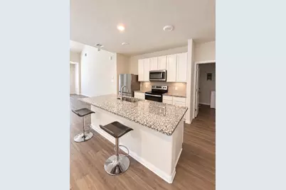 8114 Alpine Bearberry Drive, Houston, TX 77016 - Photo 3