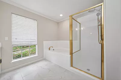 106 Breezy Point Pl, Spring, TX 77381 - Photo 33