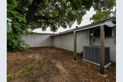 201 W 5th Street, Deer Park, TX 77536 - Photo 11