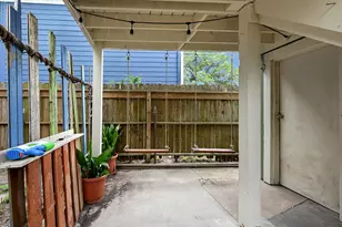 1410 17th St, Galveston, TX 77550 - Photo 23