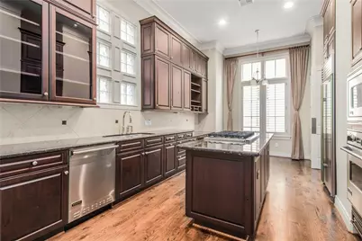 2419 Brazoria Street #C, Houston, TX 77019 - Photo 13