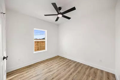 1807 Waco Street, Dayton, TX 77535 - Photo 21