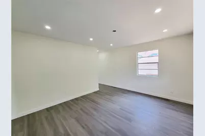 5217 Hershe, Houston, TX 77020 - Photo 9