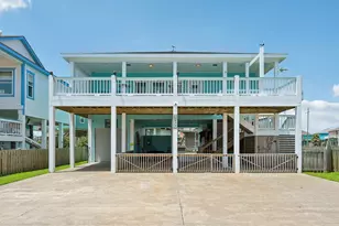 977 Bahama Dr, Crystal Beach, TX 77650 - Photo 1