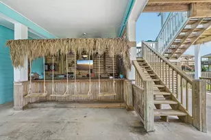 977 Bahama Dr, Crystal Beach, TX 77650 - Photo 3