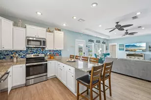 977 Bahama Dr, Crystal Beach, TX 77650 - Photo 9