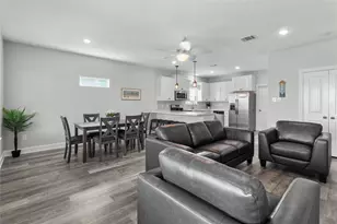 206 San Luis Blvd, Freeport, TX 77541 - Photo 3