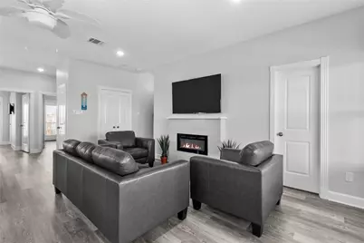 206 San Luis Boulevard, Freeport, TX 77541 - Photo 7