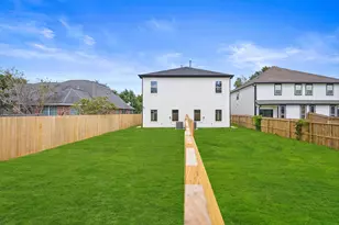 8209 Carver Rd, Houston, TX 77088 - Photo 31