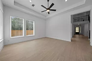 215 Congo Bay Cir, Willis, TX 77318 - Photo 9