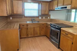 2806 33rd Ave N, Texas City, TX 77590 - Photo 9