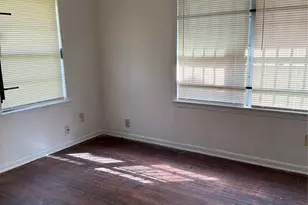 6303 Belcrest St, Houston, TX 77087 - Photo 9