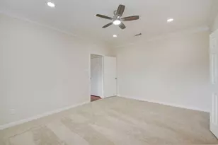 301 Lasso St, Angleton, TX 77515 - Photo 21