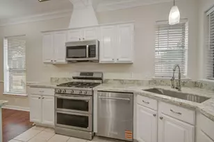 301 Lasso St, Angleton, TX 77515 - Photo 13