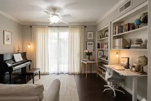 2111 Welch St, Houston, TX 77019 - Photo 3