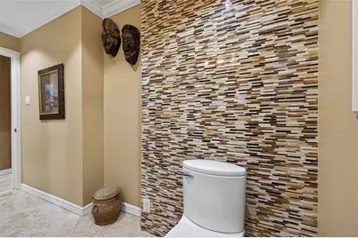 10034 Meadow Lake Lane, Houston, TX 77042 - Photo 35