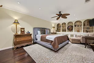 10034 Meadow Lake Ln, Houston, TX 77042 - Photo 17