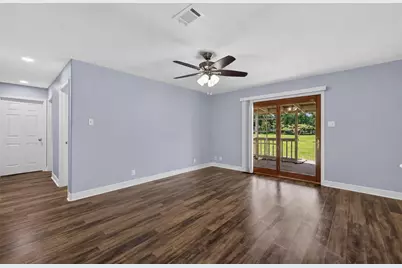 2809 3rd Avenue N, Texas City, TX 77590 - Photo 7