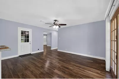 2809 3rd Avenue N, Texas City, TX 77590 - Photo 5