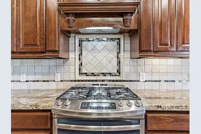 8335 Winnsboro Circle, Beaumont, TX 77713 - Photo 17