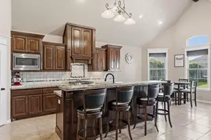 8335 Winnsboro Cir, Beaumont, TX 77713 - Photo 13