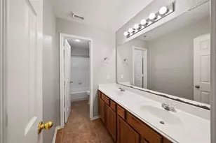 11824 Princess Garden Way, Houston, TX 77047 - Photo 19
