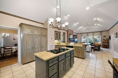 6010 Rapid Creek Court, Houston, TX 77345 - Photo 11