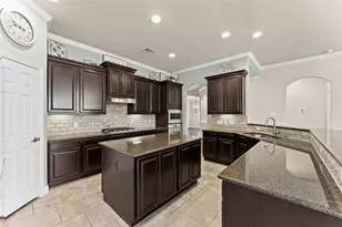 13922 Desert Trace Ct, Houston, TX 77044 - Photo 9