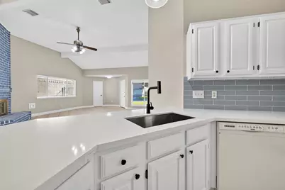 2238 Sentinal Oaks Street, Sugar Land, TX 77478 - Photo 23