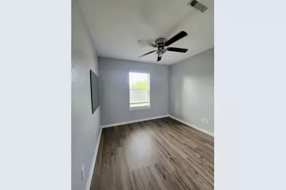 2602 27th Avenue N, Texas City, TX 77590 - Photo 11